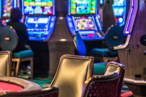 lippo777 live dealer studio with professional blackjack table and HD streaming setup