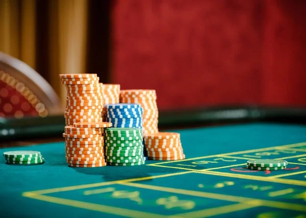 Live dealer blackjack table on lippo777